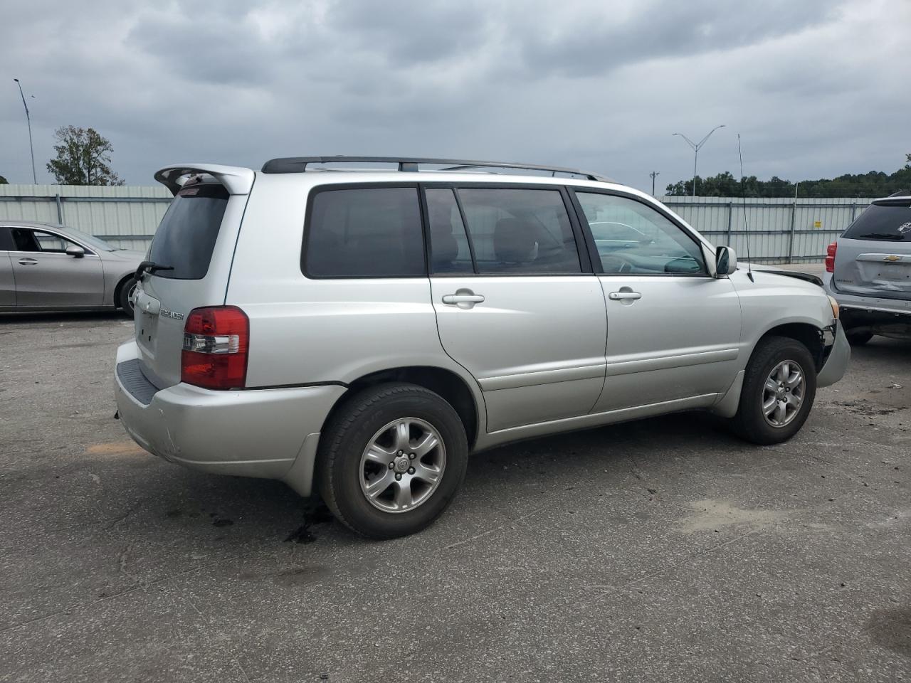 2007 TOYOTA HIGHLANDER