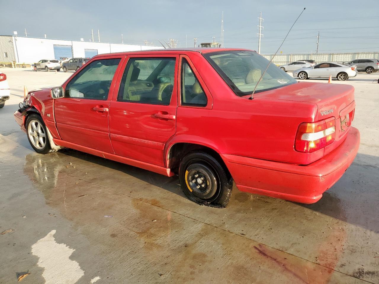 1999 VOLVO S70