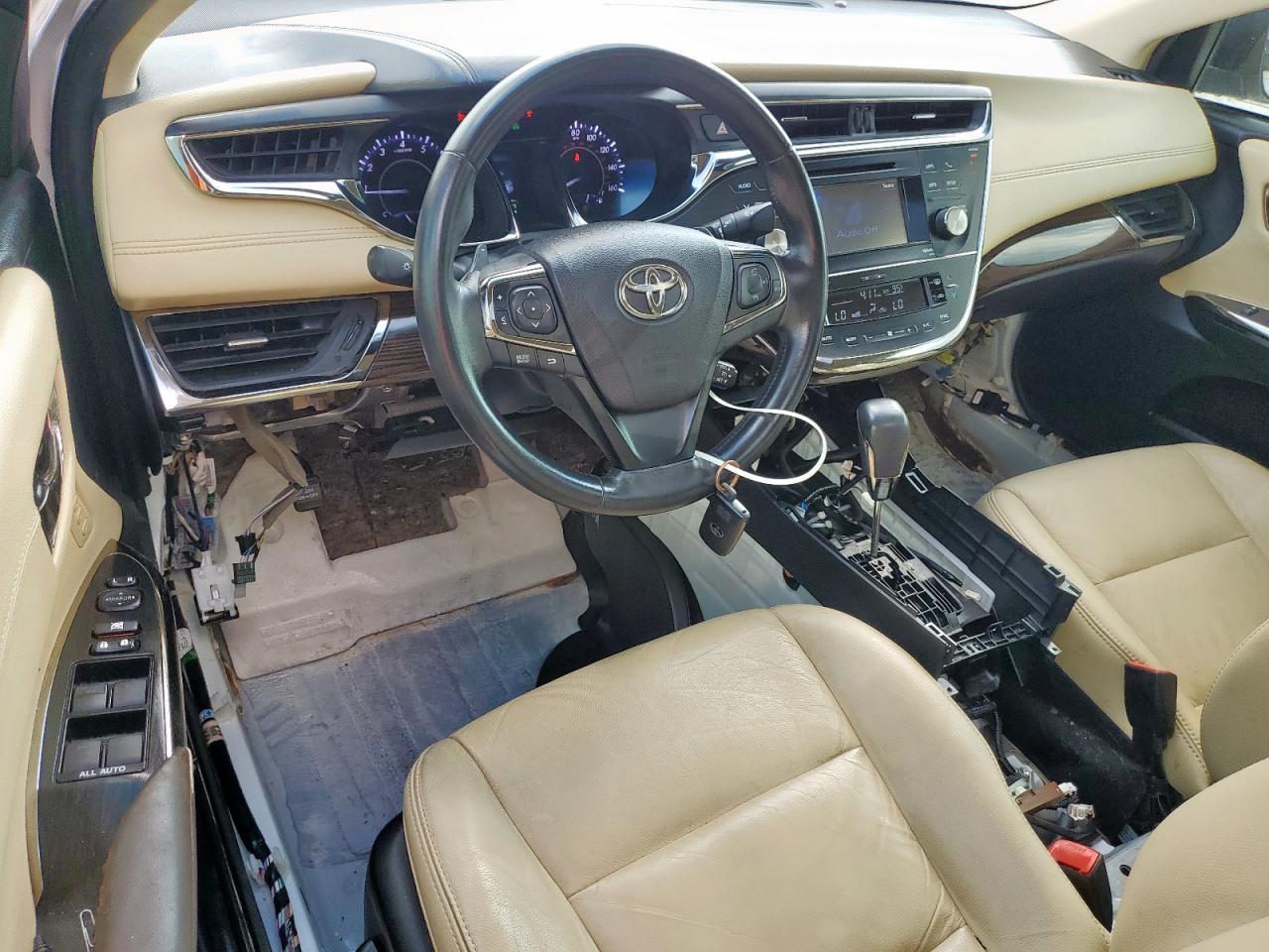 2014 TOYOTA Avalon