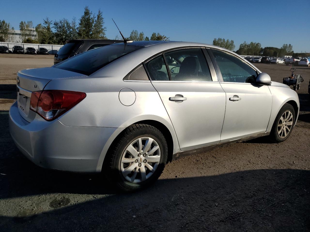 2011 CHEVROLET CRUZE