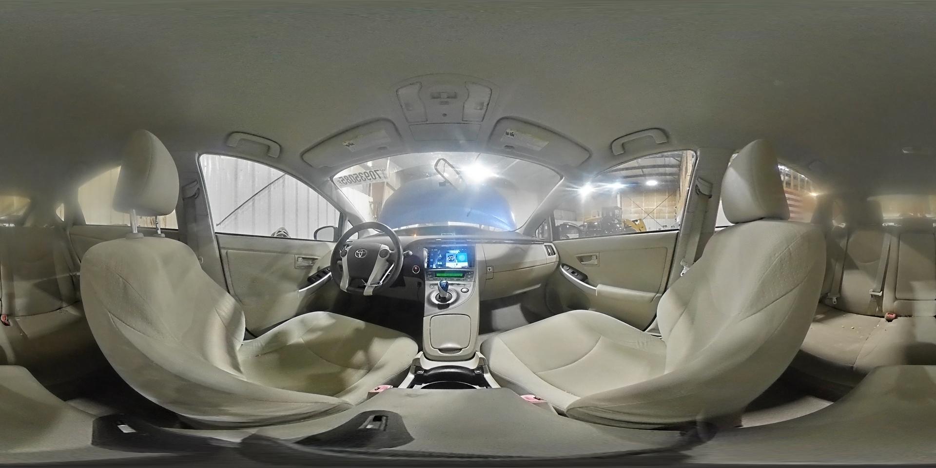 2011 TOYOTA PRIUS