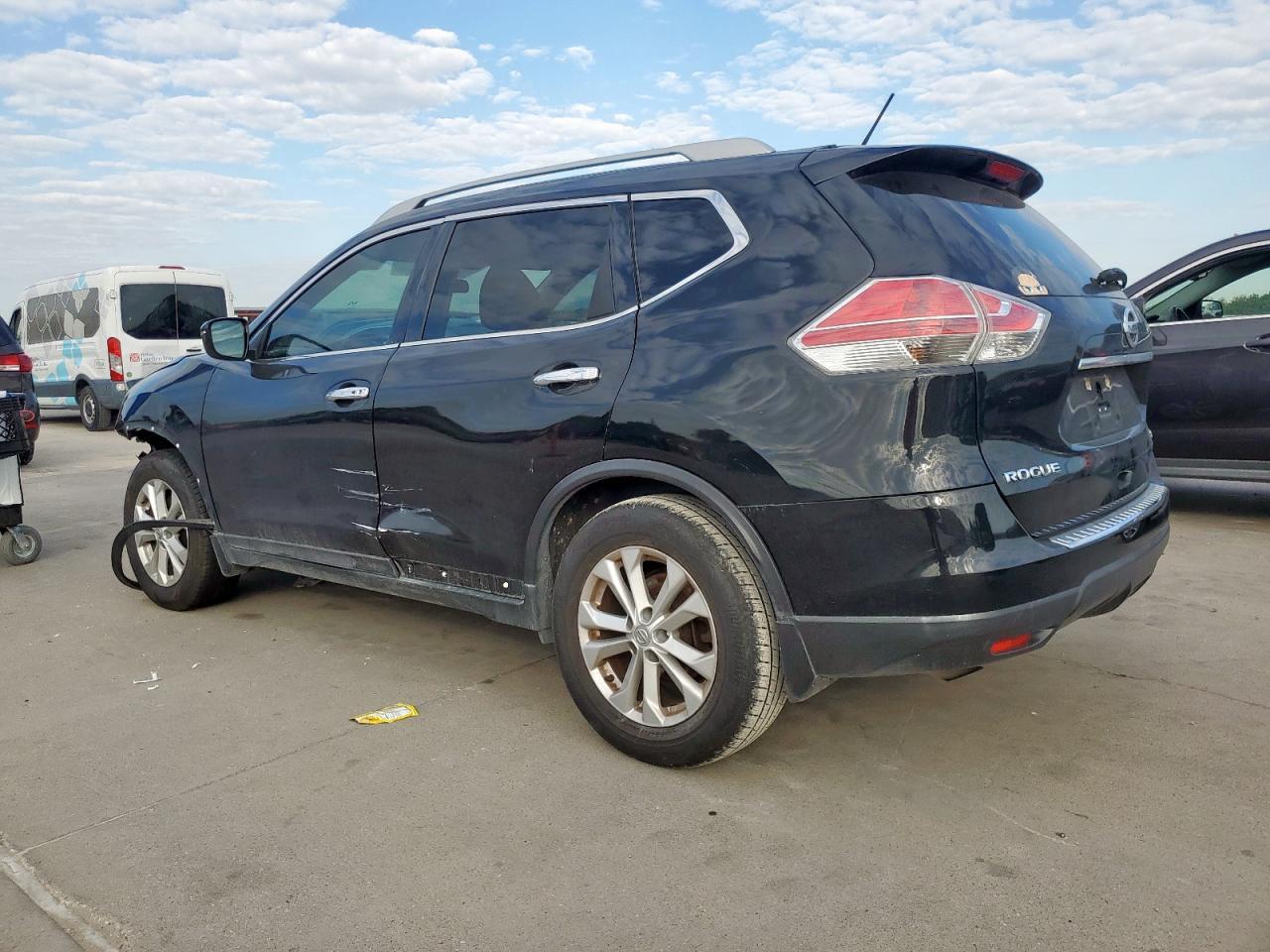 2016 NISSAN ROGUE