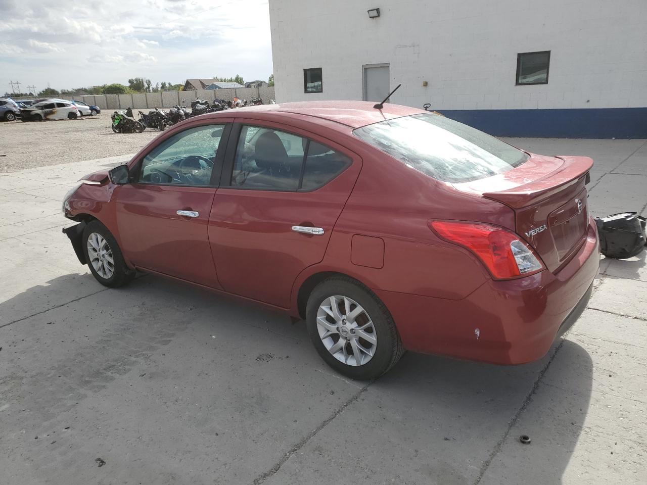 2018 NISSAN VERSA