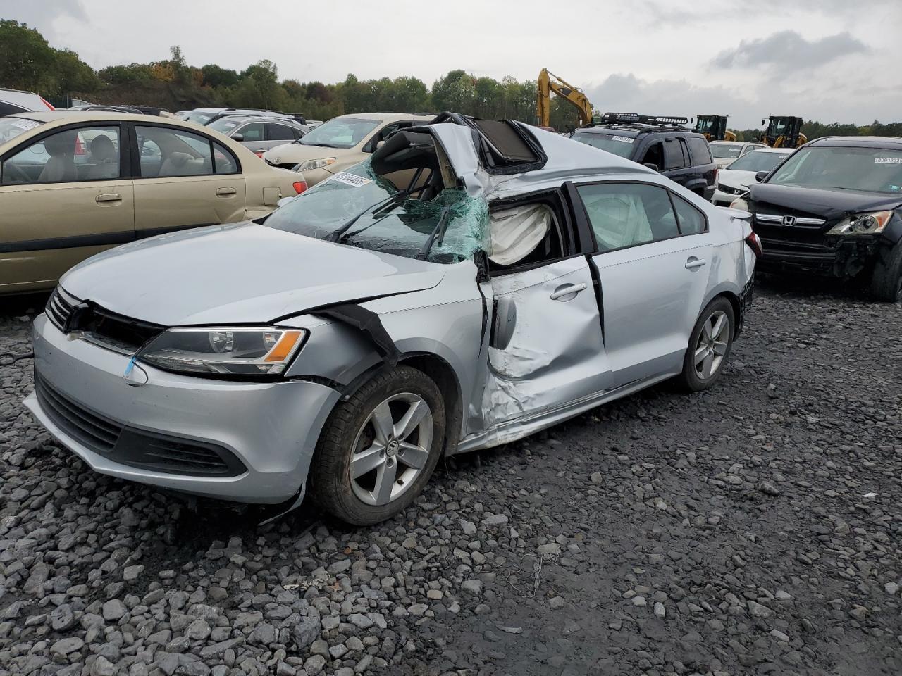 2011 VOLKSWAGEN JETTA