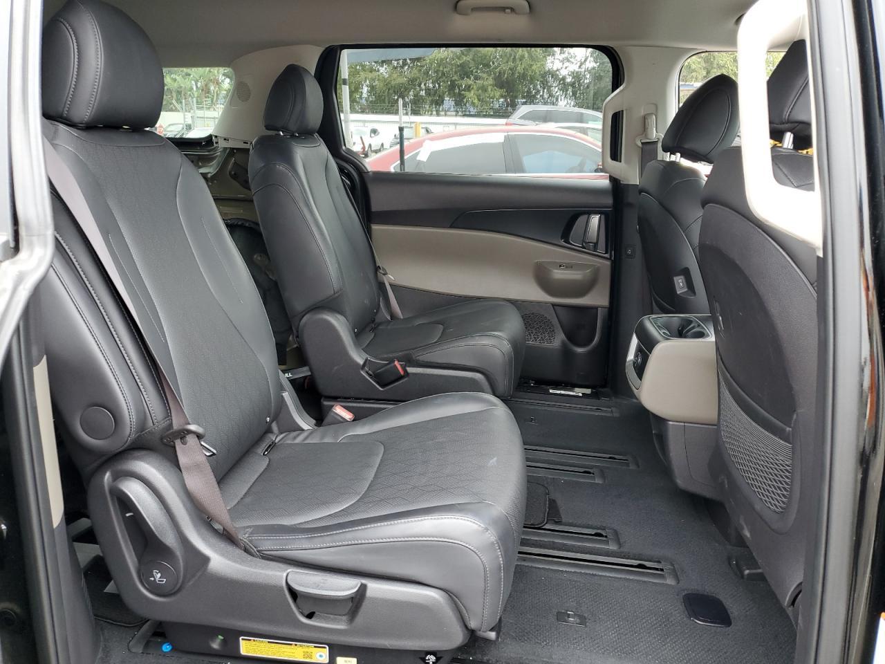 2025 KIA Carnival