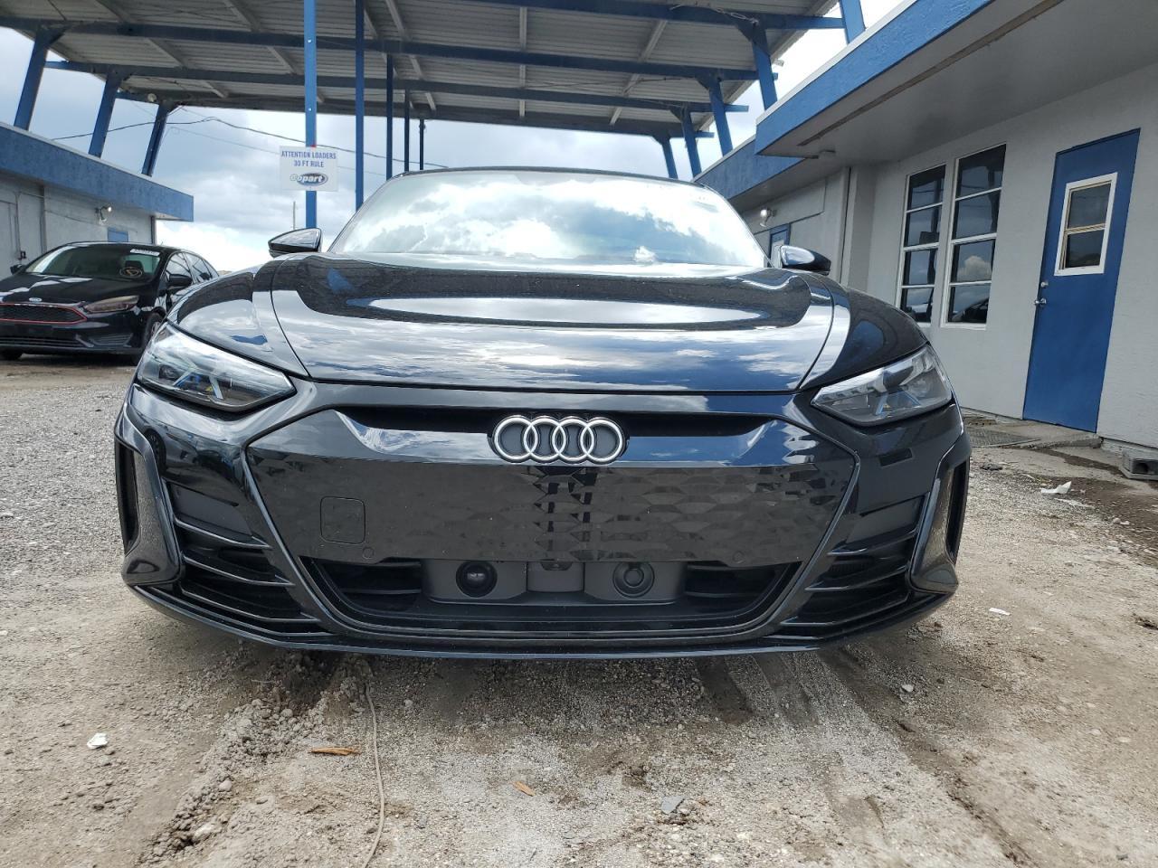 2024 AUDI RS e-tron GT