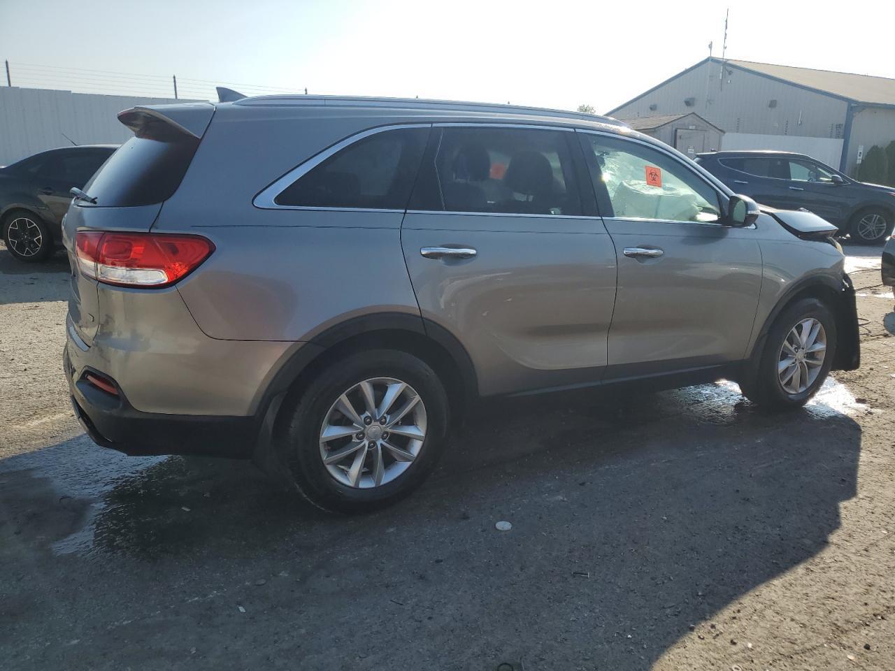 2017 KIA SORENTO