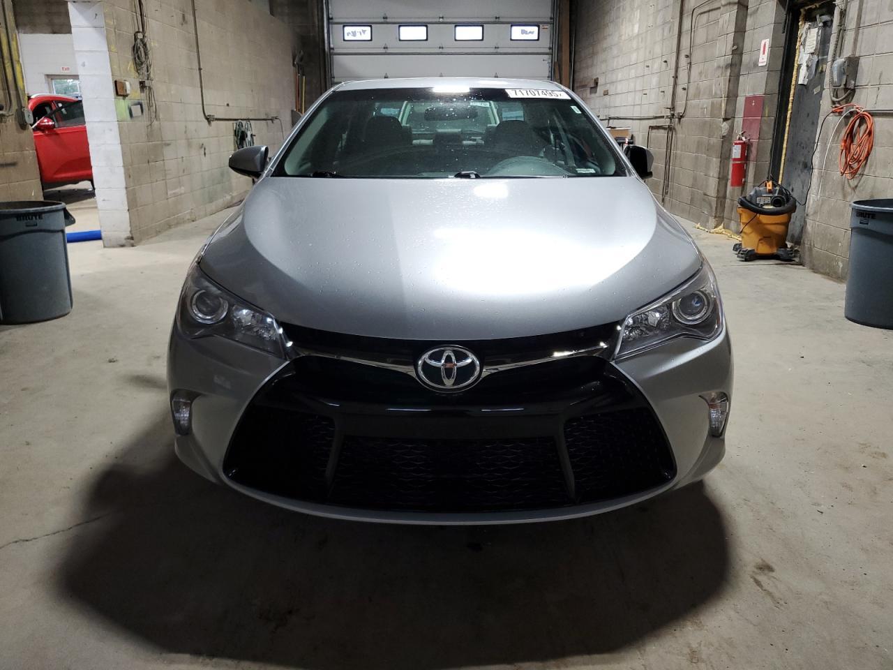 2017 TOYOTA CAMRY