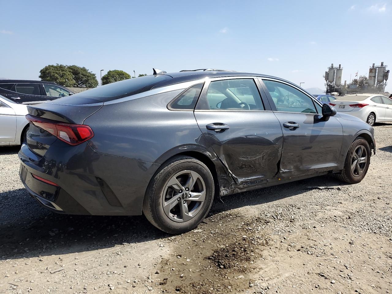 2022 KIA K5