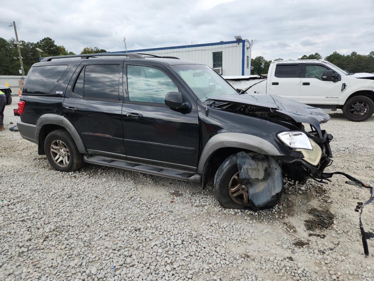 2004 TOYOTA Sequoia