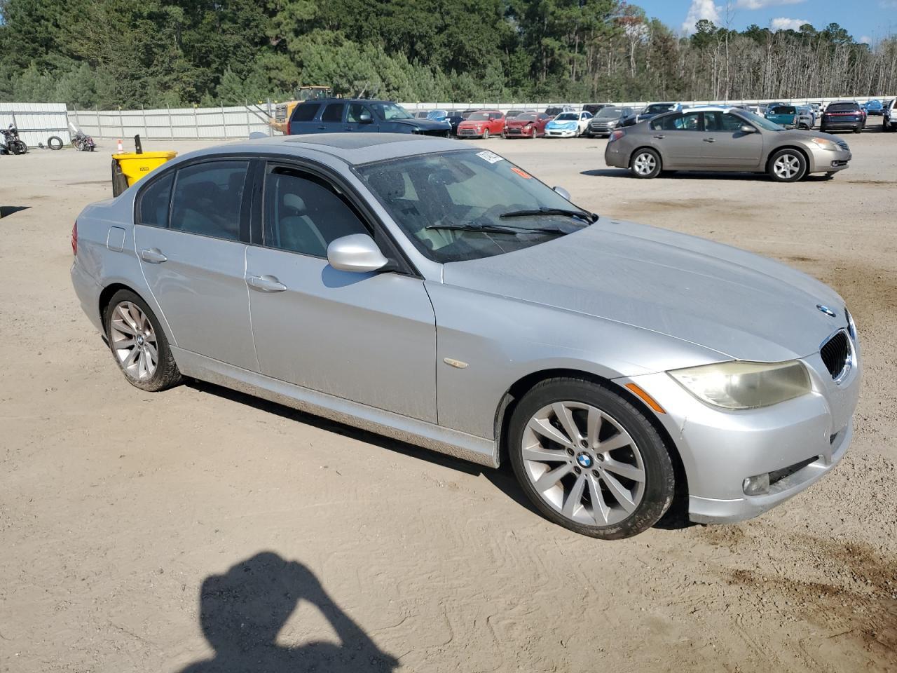 2011 BMW 3 SERIES