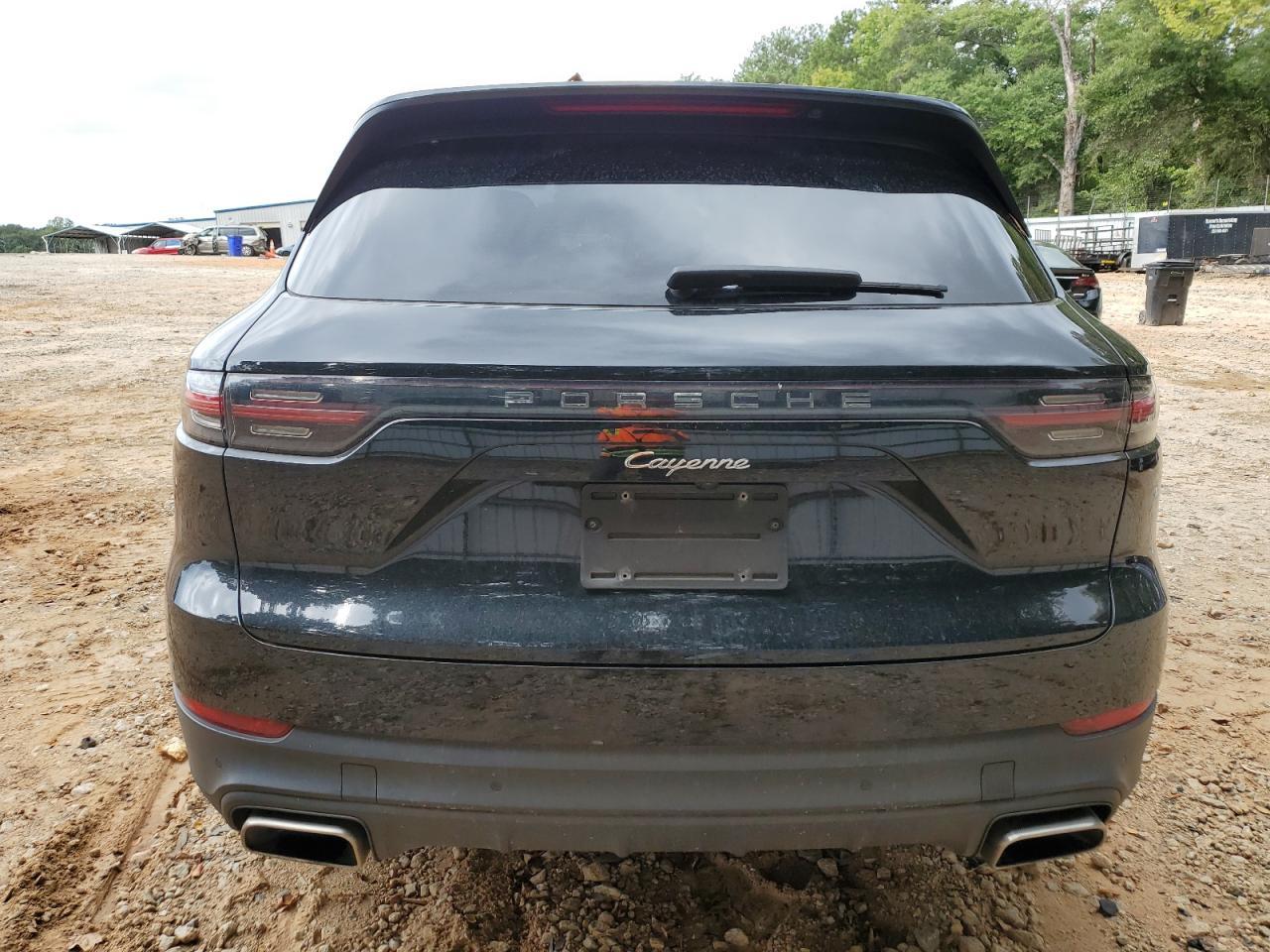 2019 PORSCHE CAYENNE