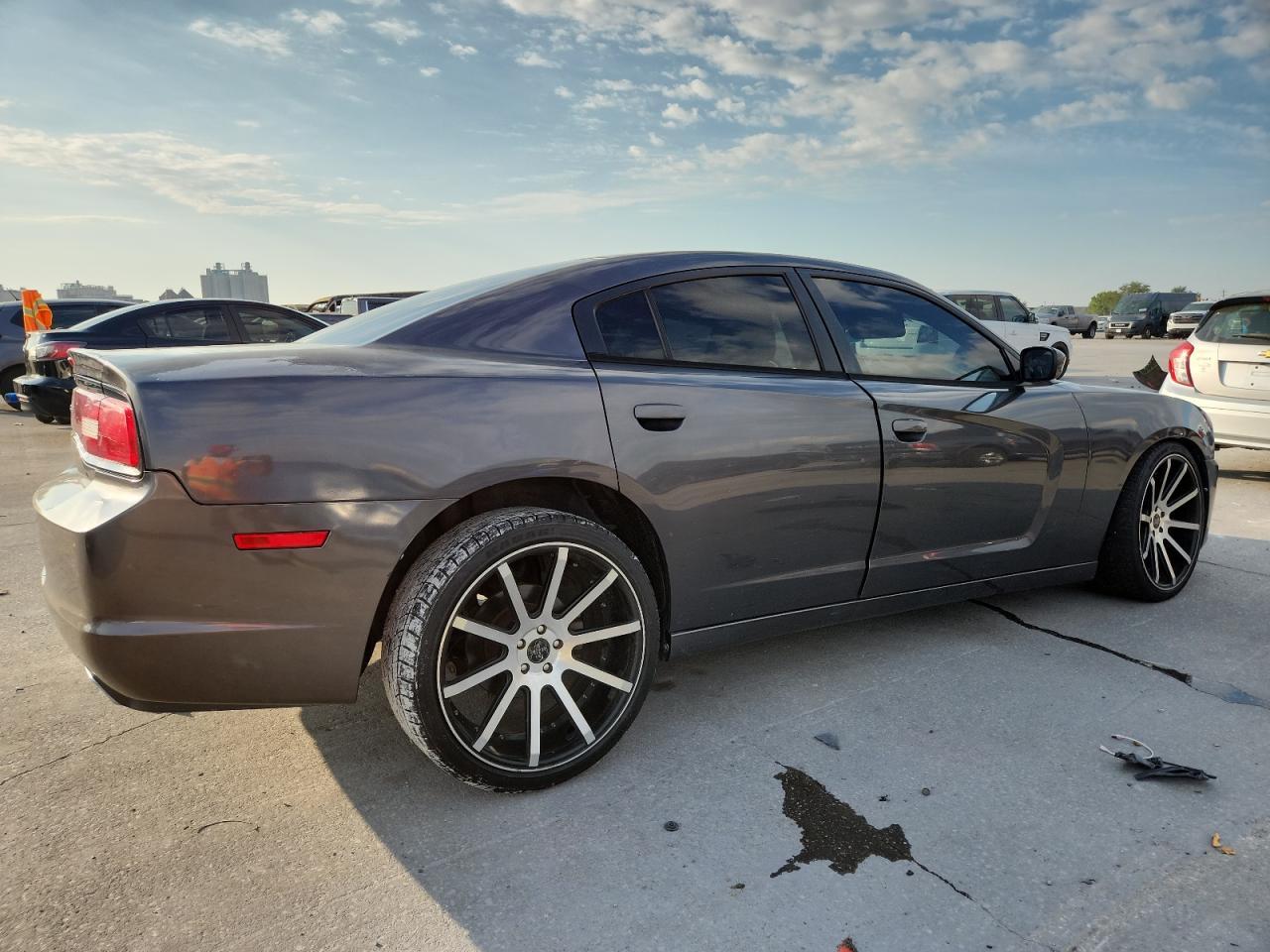 2013 DODGE CHARGER