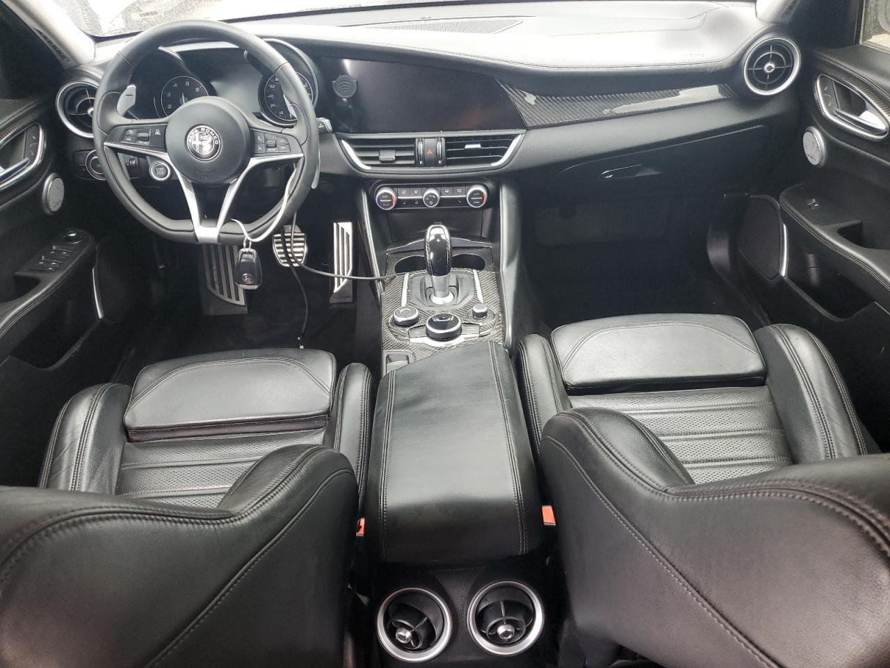 2017 ALFA ROMEO Giulia