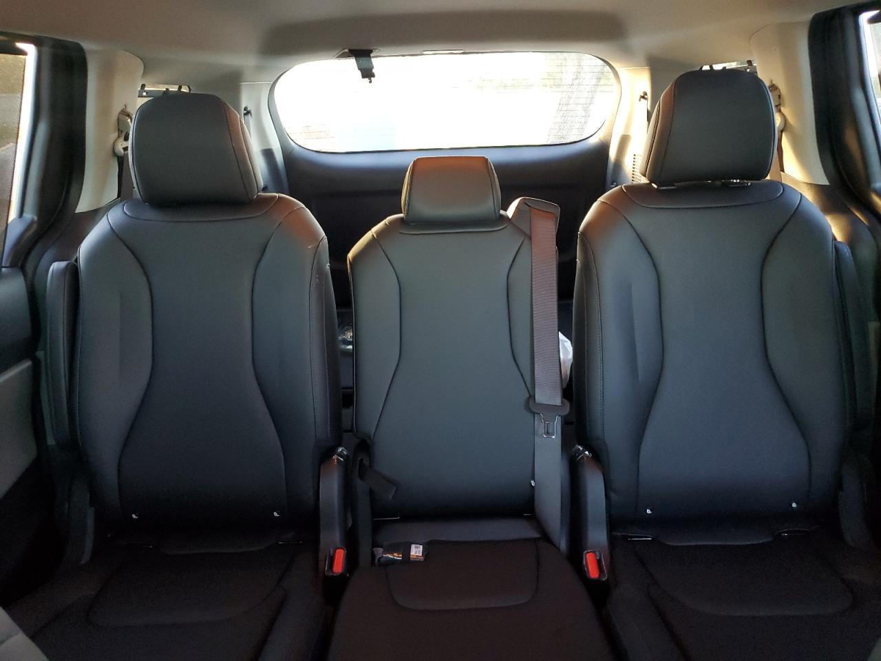2026 KIA Carnival