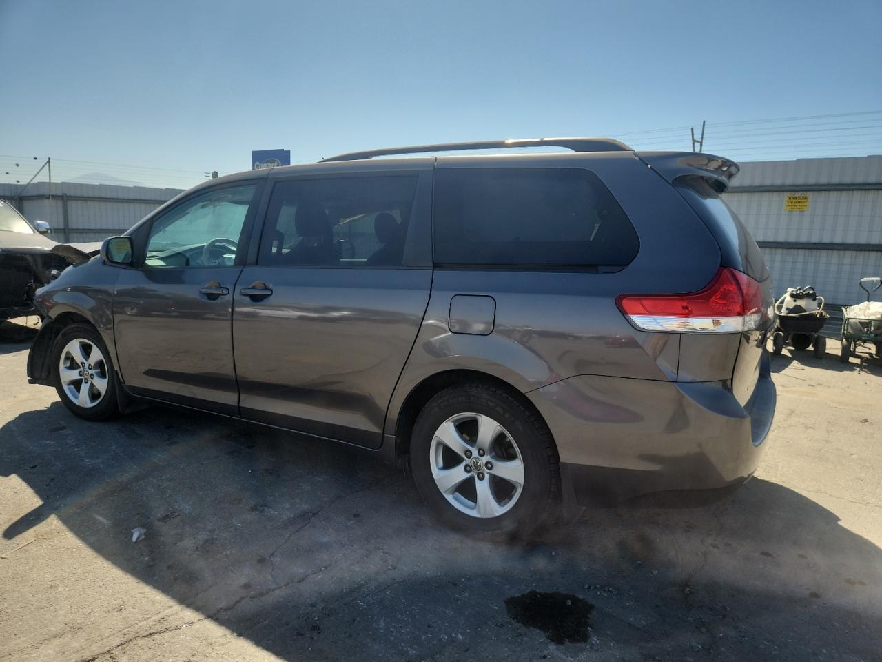 2013 TOYOTA SIENNA