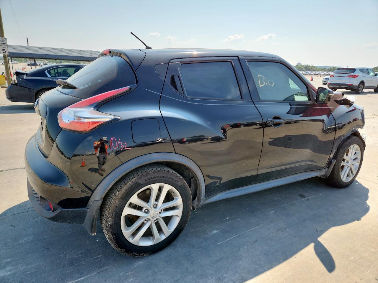 2015 NISSAN Juke
