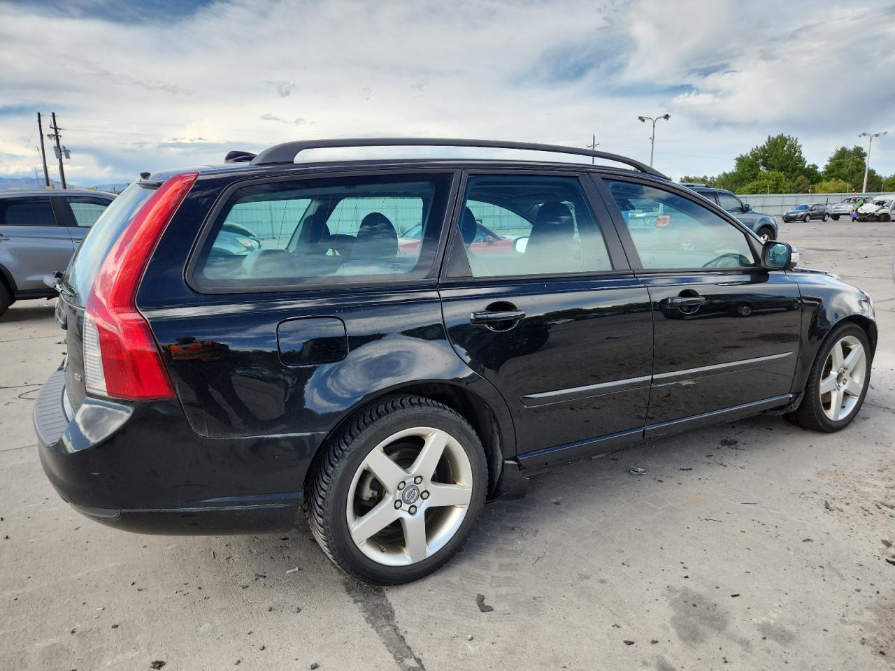 2008 VOLVO V50