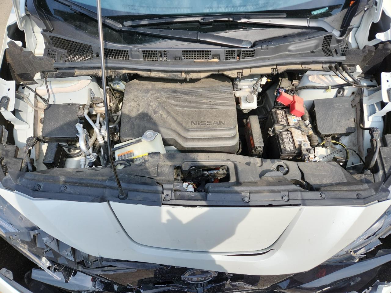 2025 NISSAN LEAF