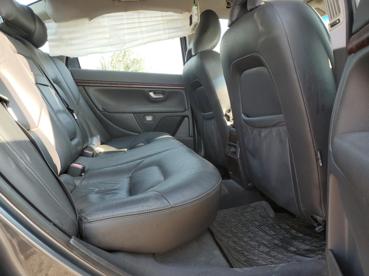 2005 VOLVO S80