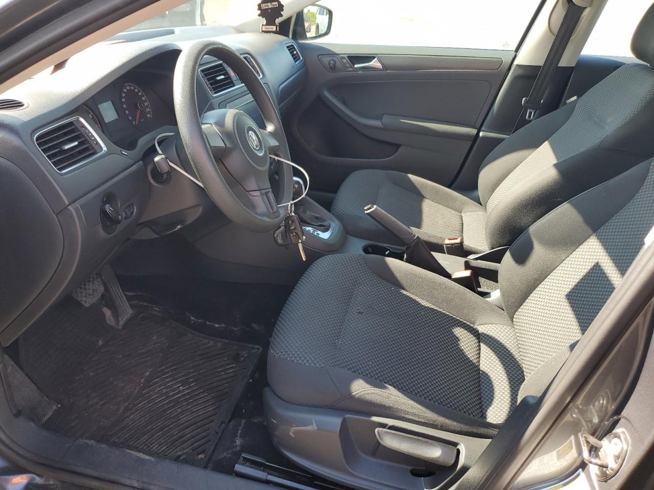 2012 VOLKSWAGEN JETTA