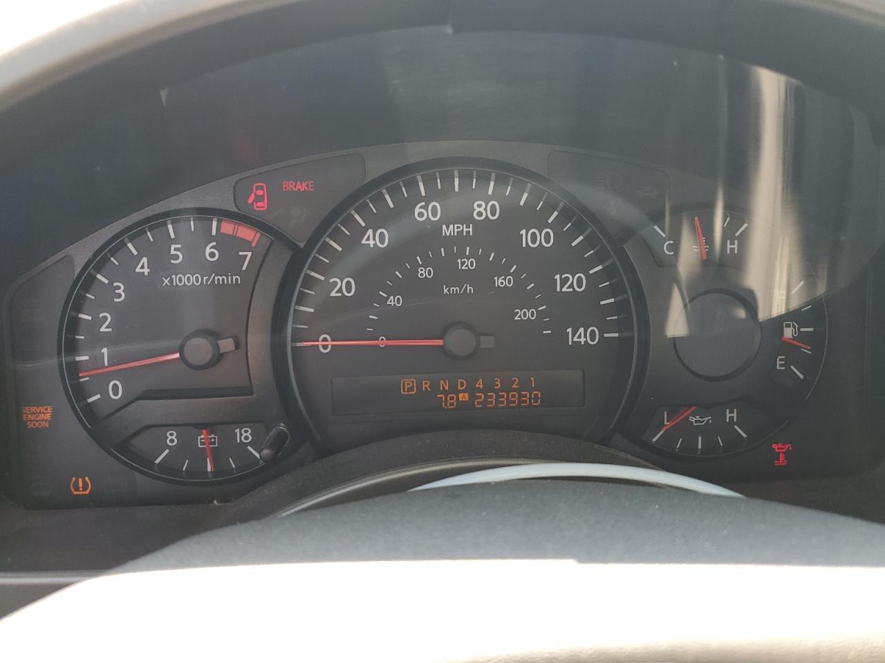2004 NISSAN Armada