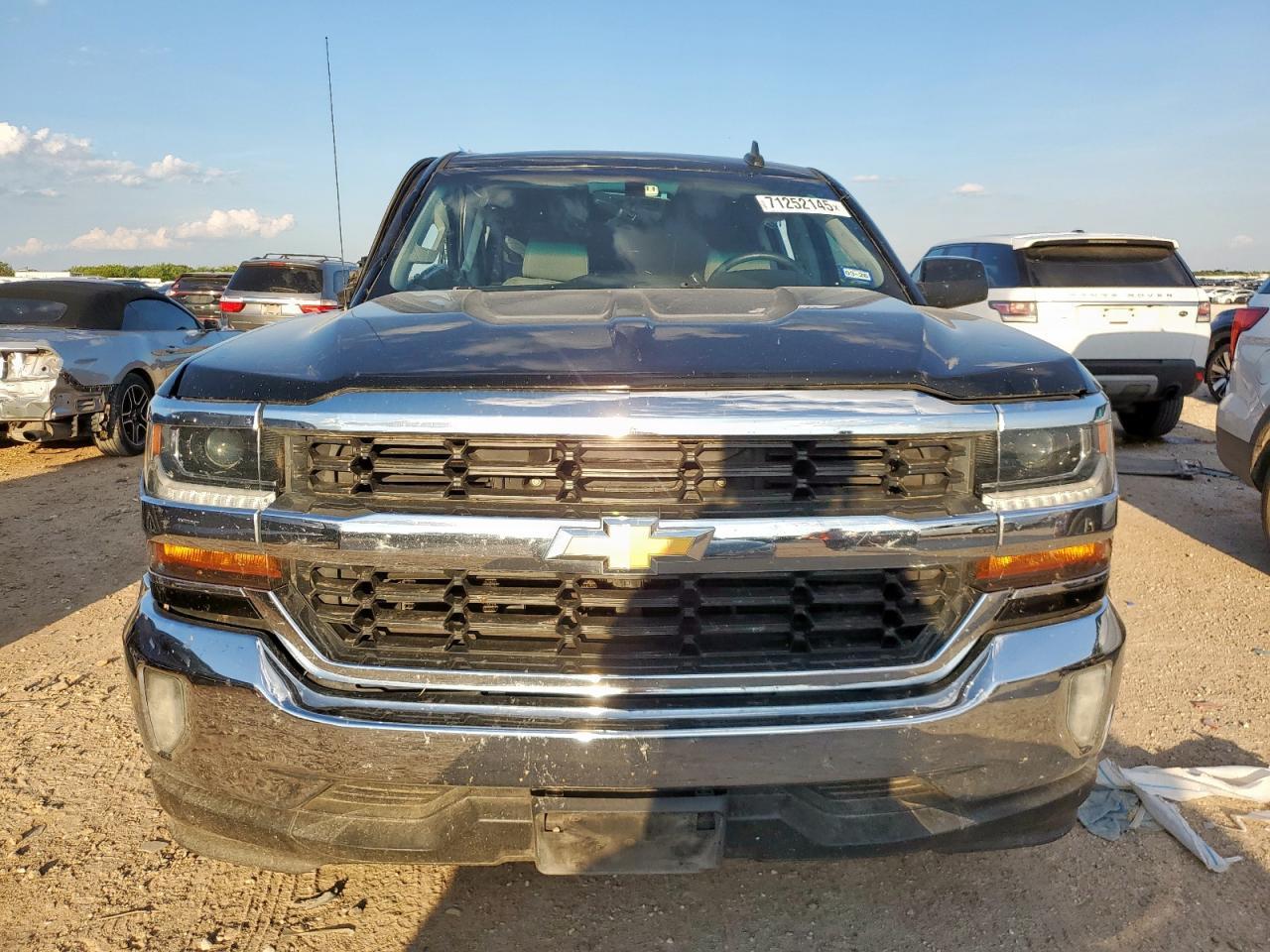 2018 CHEVROLET Silverado