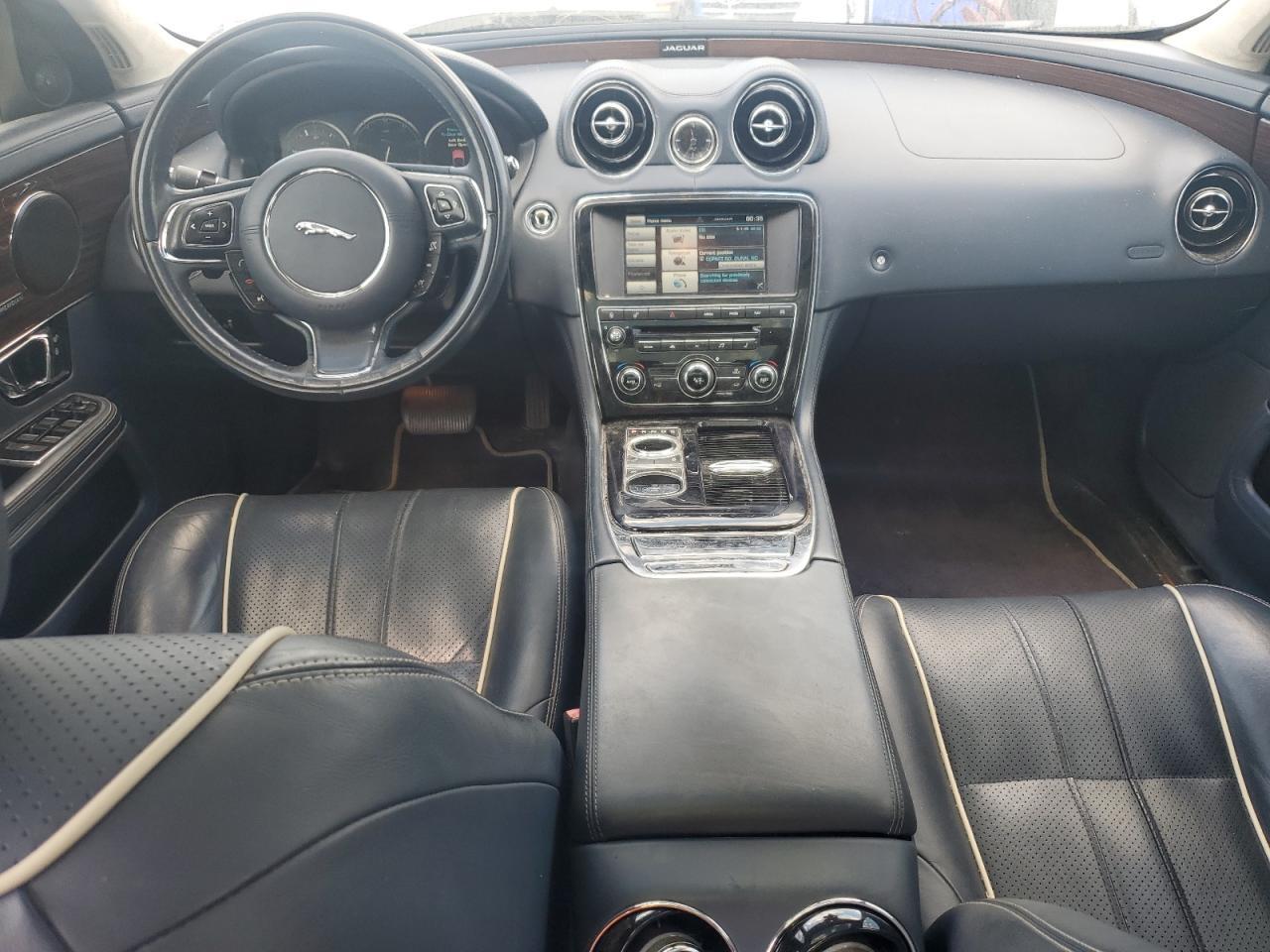2015 JAGUAR Xj-Series