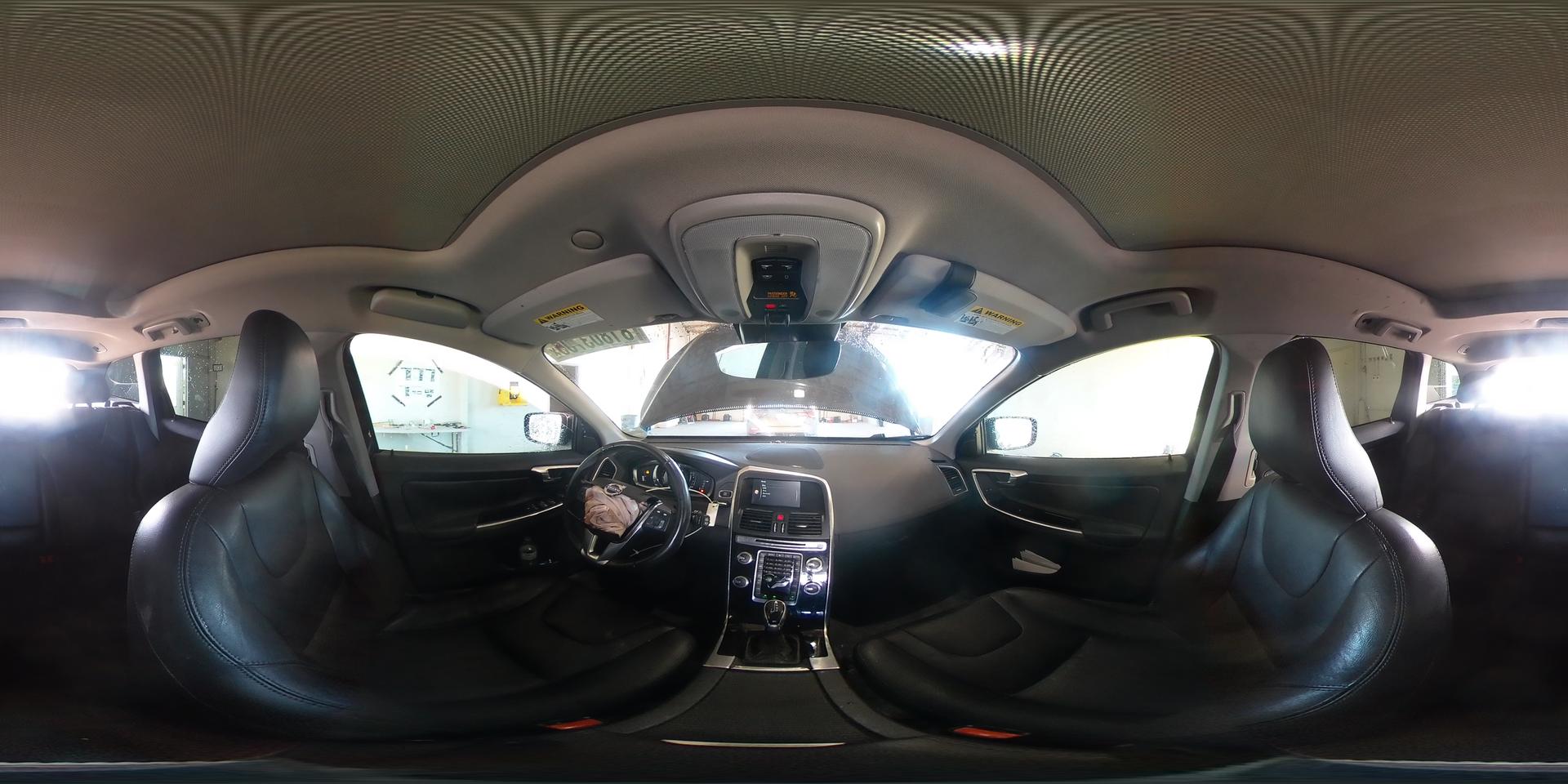 2015 VOLVO XC60
