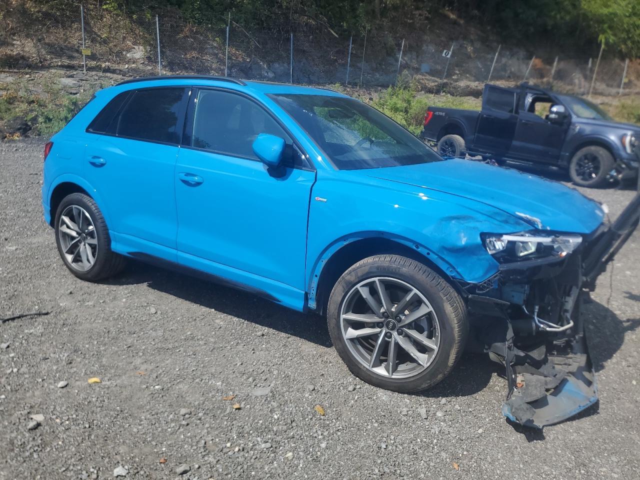 2022 AUDI Q3