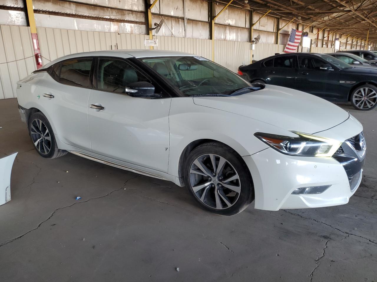 2017 NISSAN Maxima