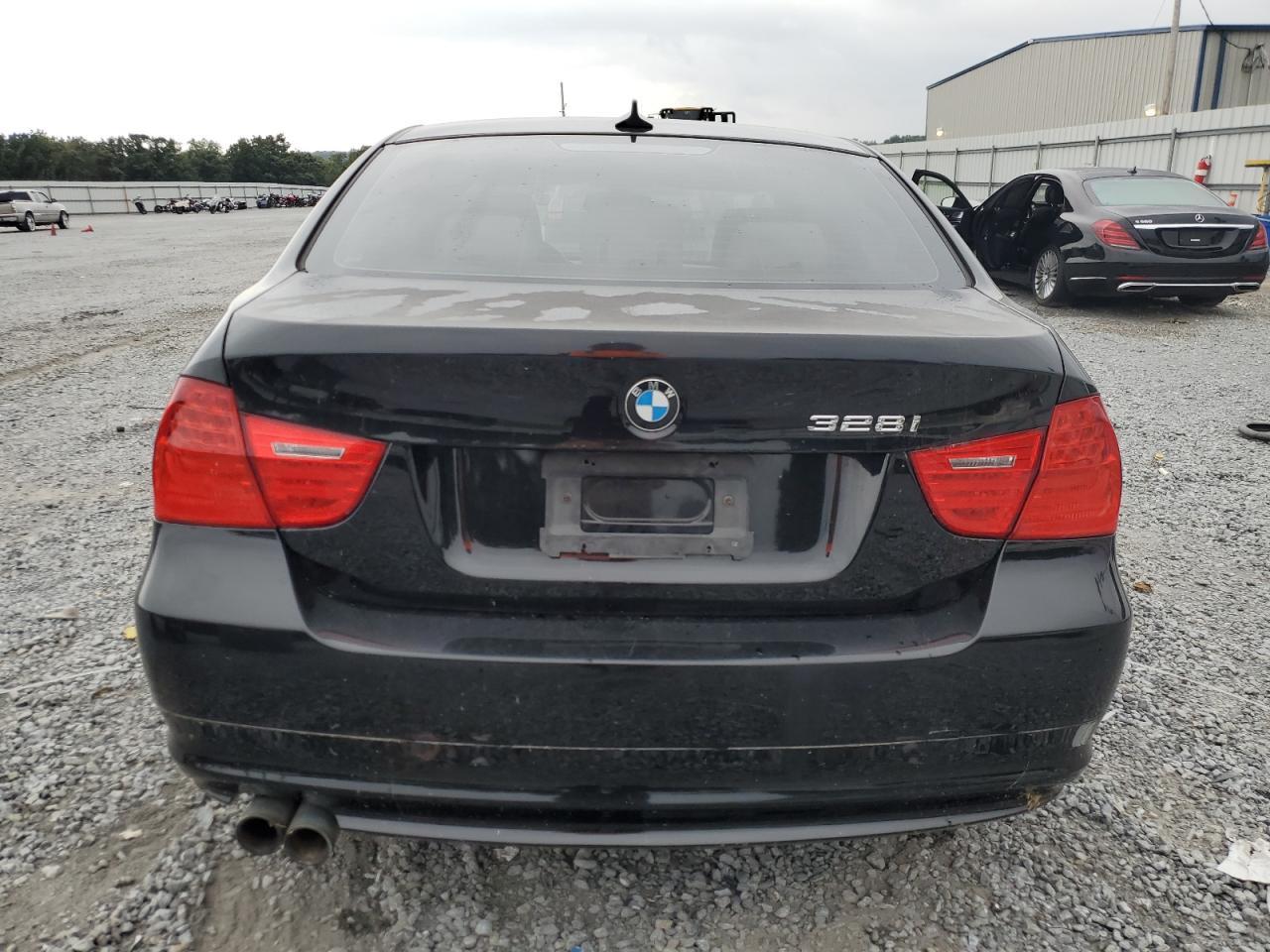 2011 BMW 3 SERIES