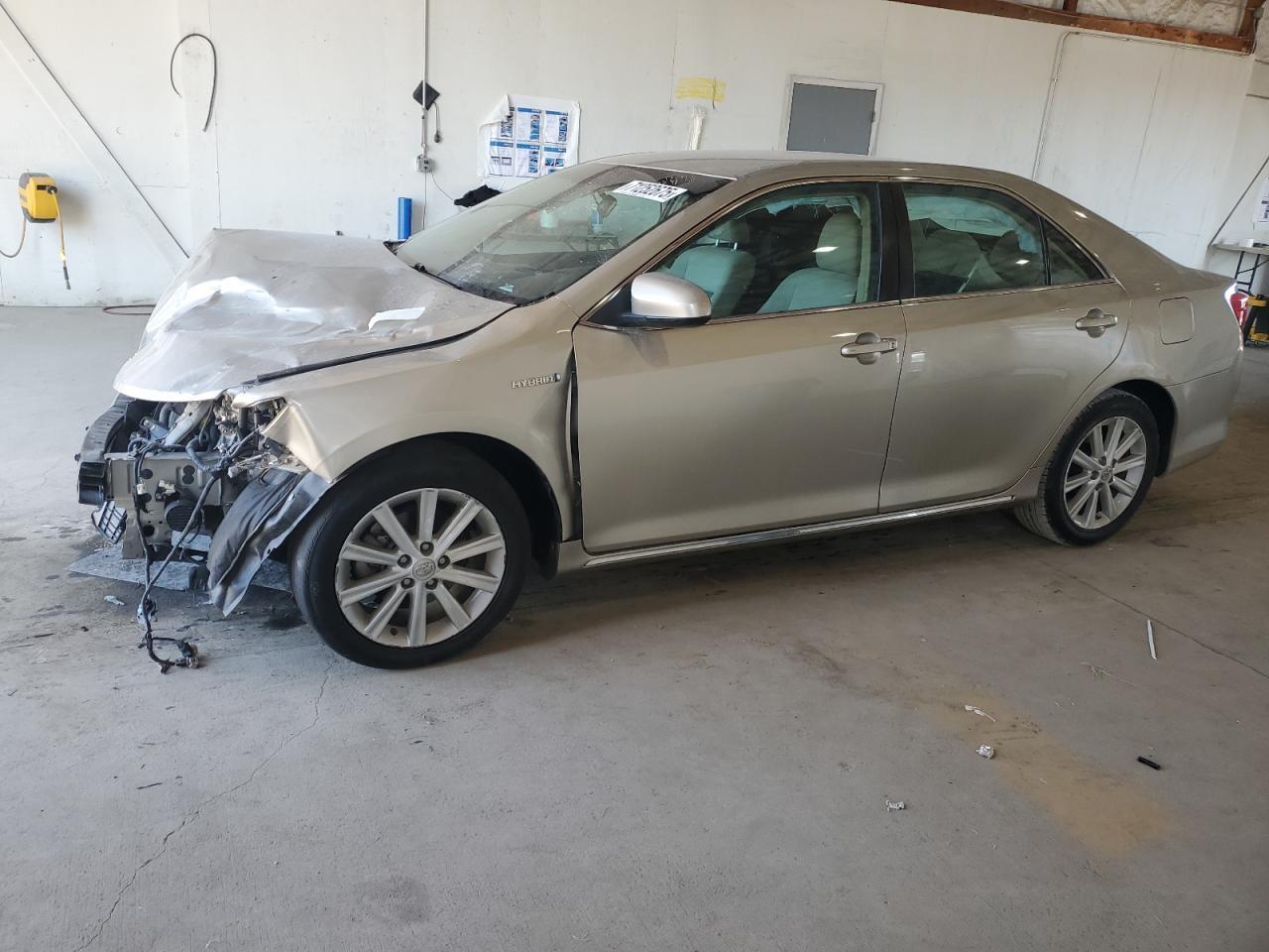 2013 TOYOTA CAMRY