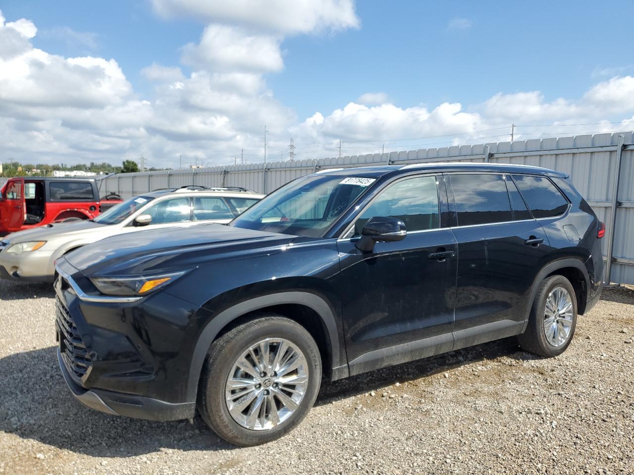 2024 TOYOTA HIGHLANDER