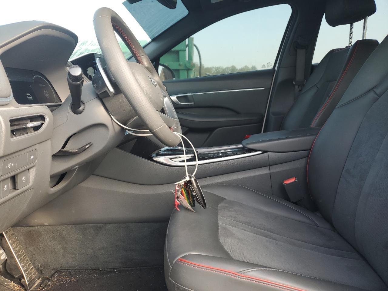 2022 HYUNDAI SONATA