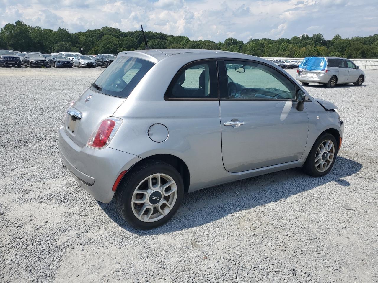 2015 FIAT 500