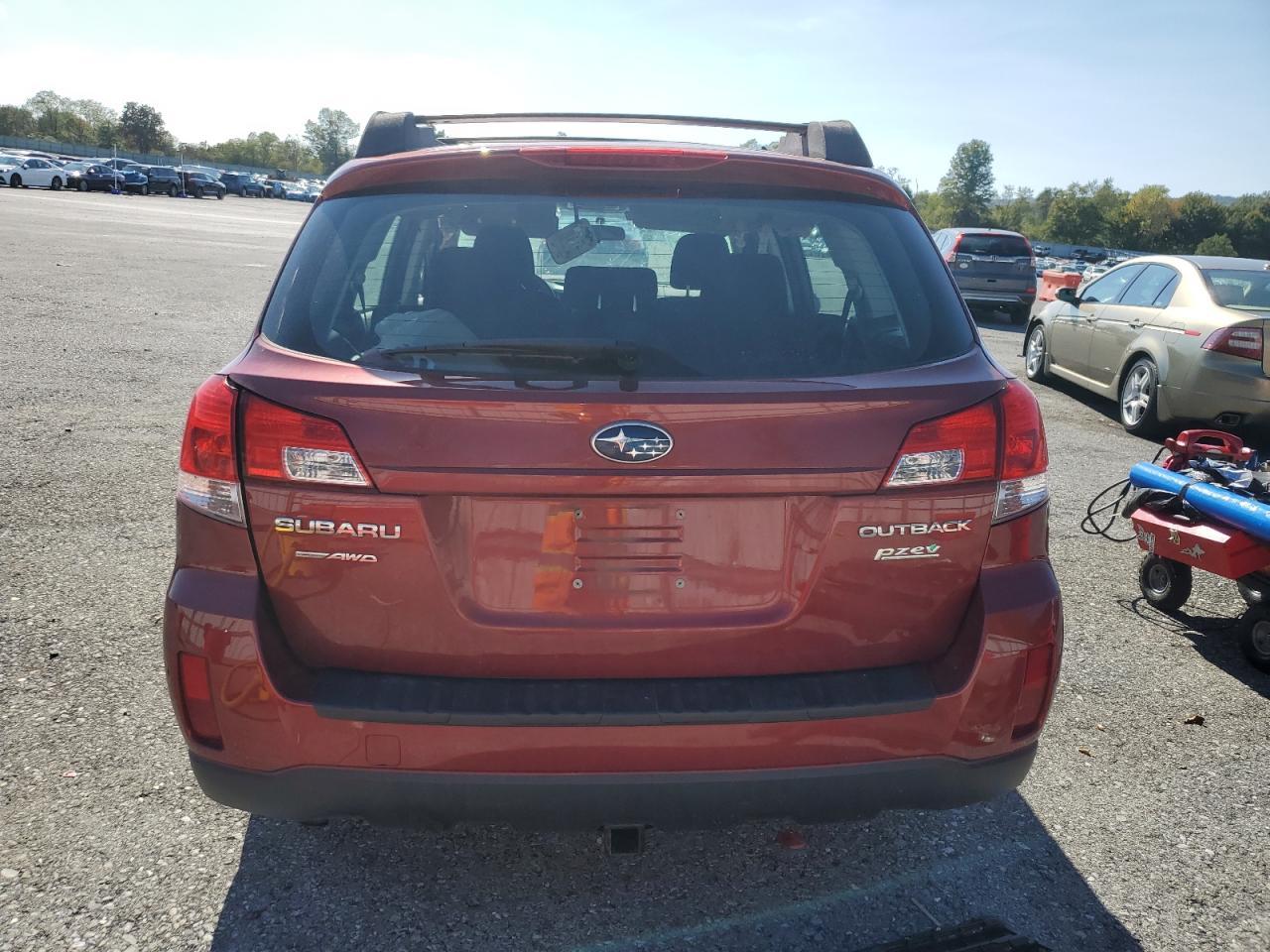 2013 SUBARU Outback