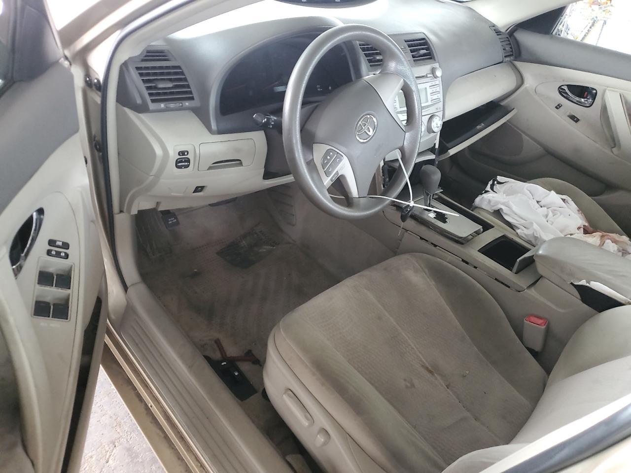2011 TOYOTA CAMRY