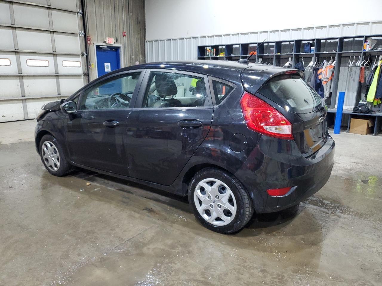 2013 FORD Fiesta