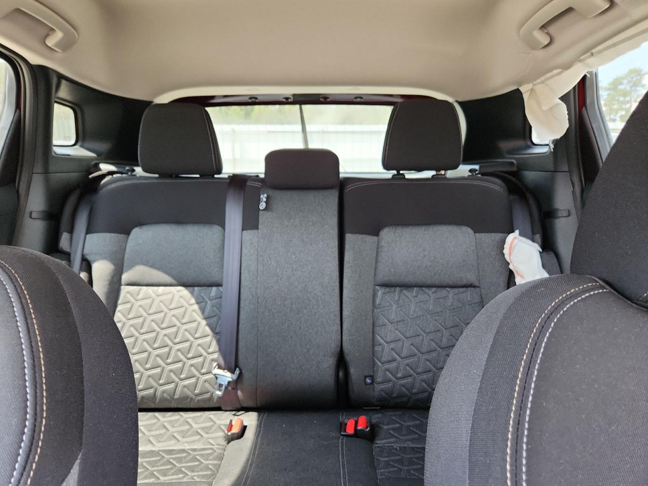 2025 NISSAN KICKS