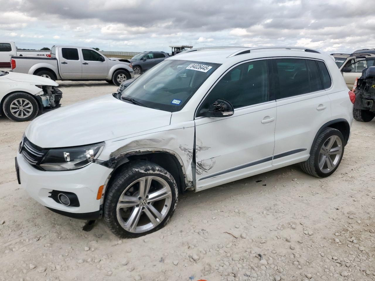 2016 VOLKSWAGEN TIGUAN