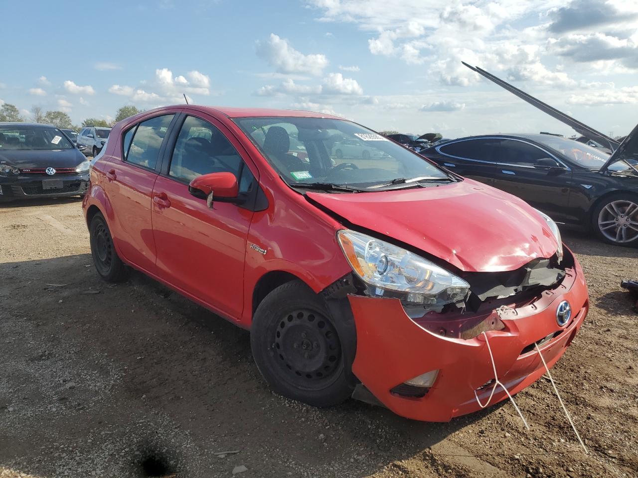 2014 TOYOTA Prius c