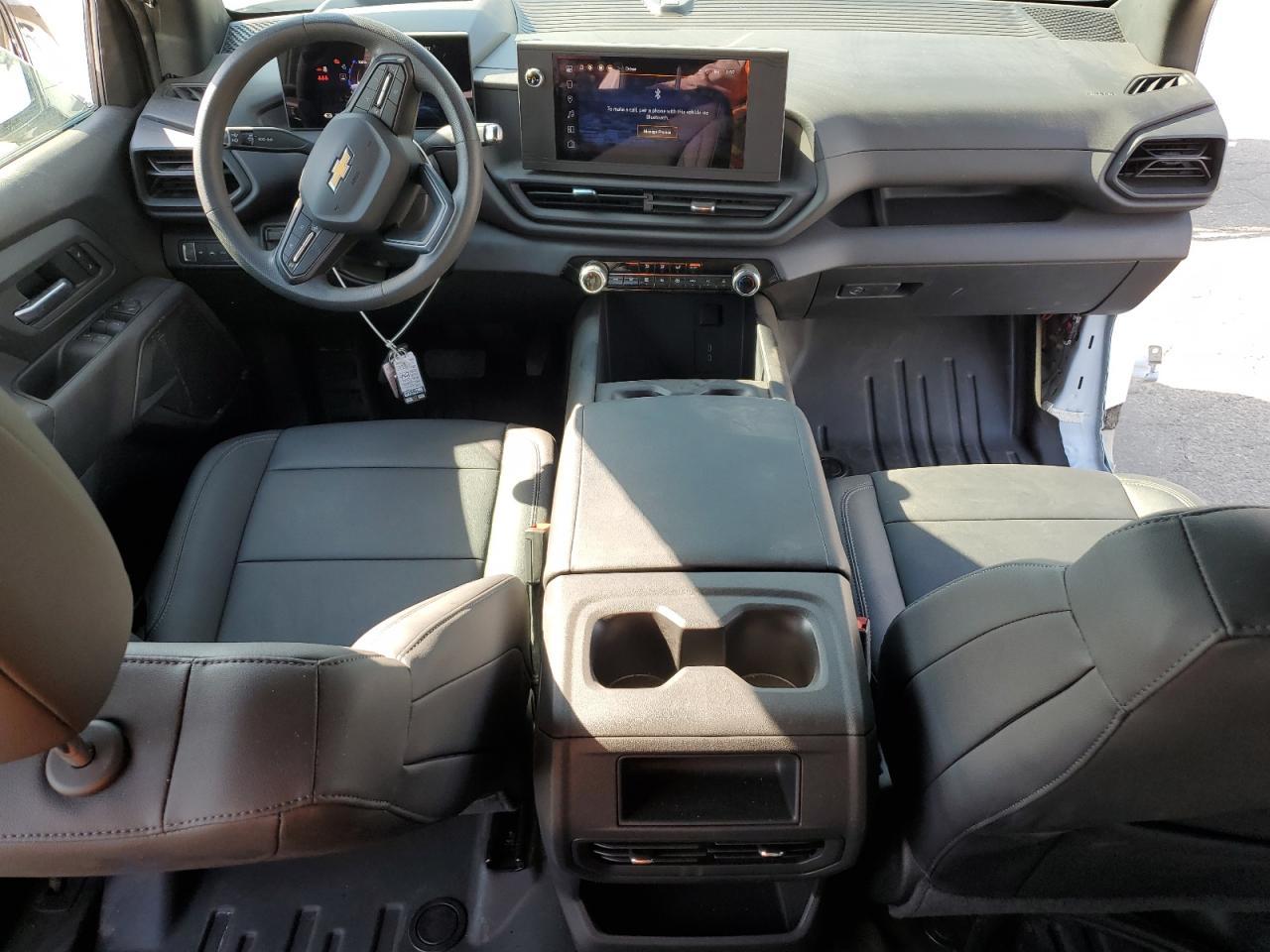 2025 CHEVROLET Silverado