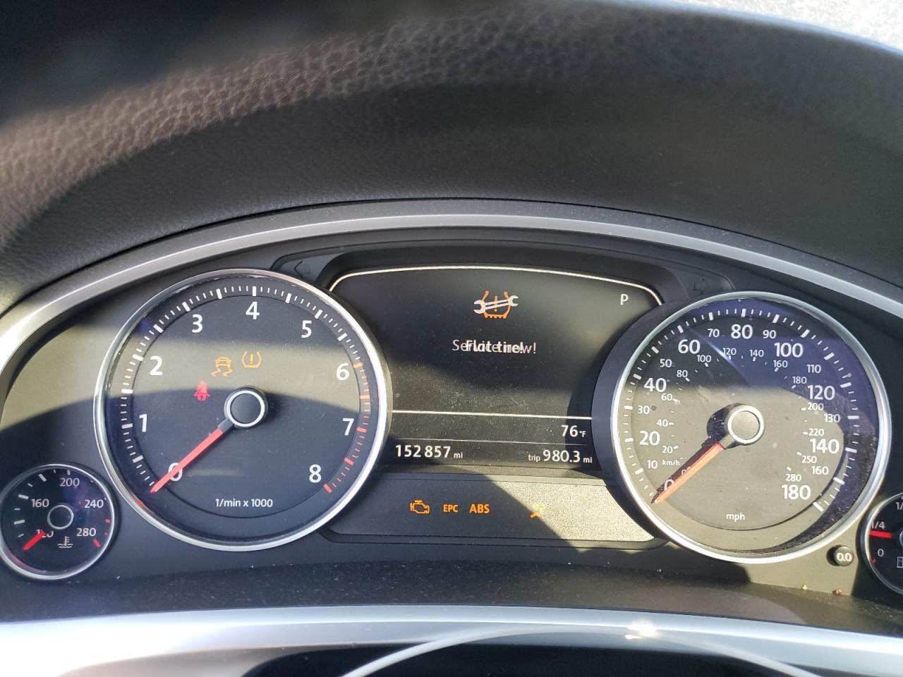 2014 VOLKSWAGEN Touareg