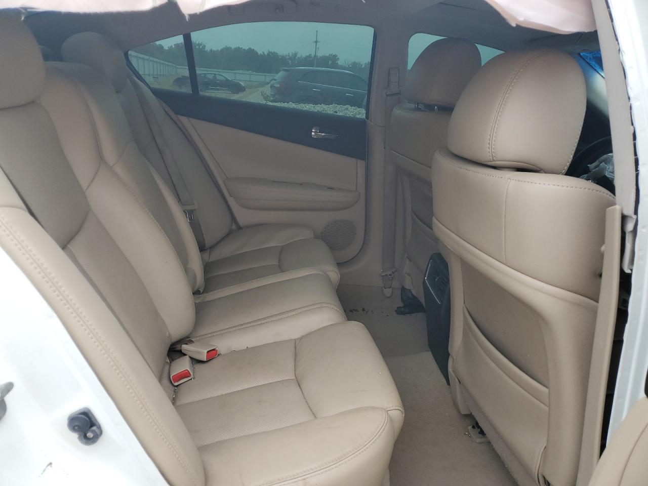 2012 NISSAN Maxima