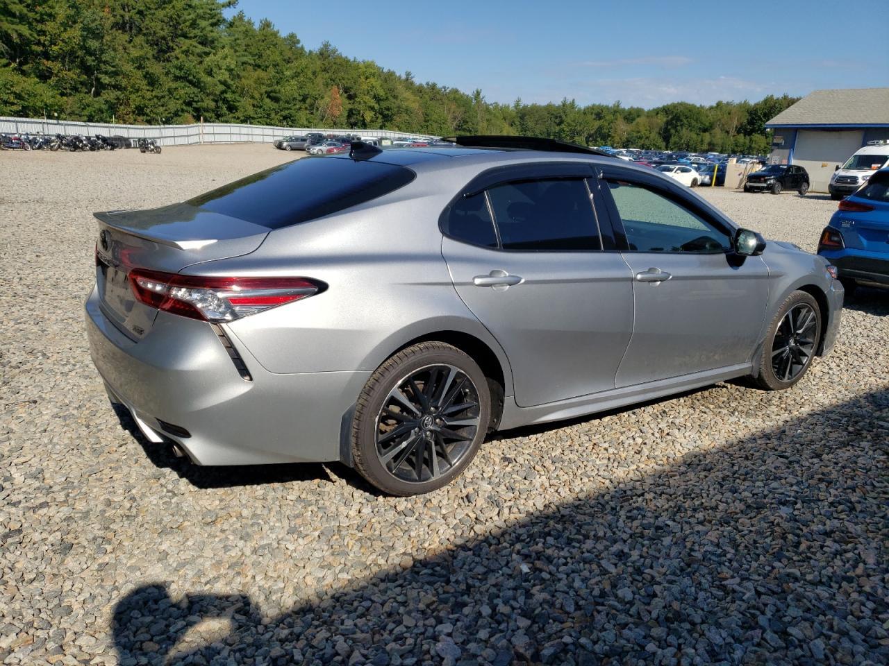 2019 TOYOTA CAMRY