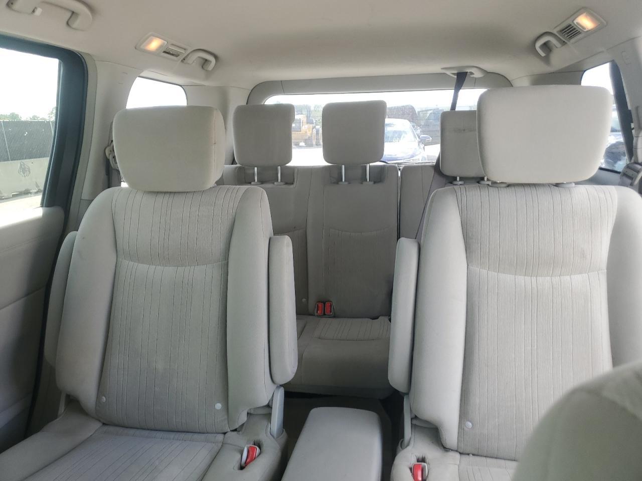2011 NISSAN Quest