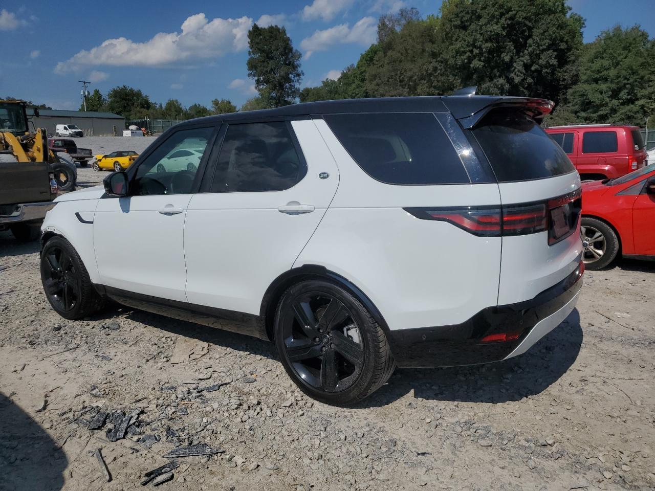 2024 LAND ROVER Discovery