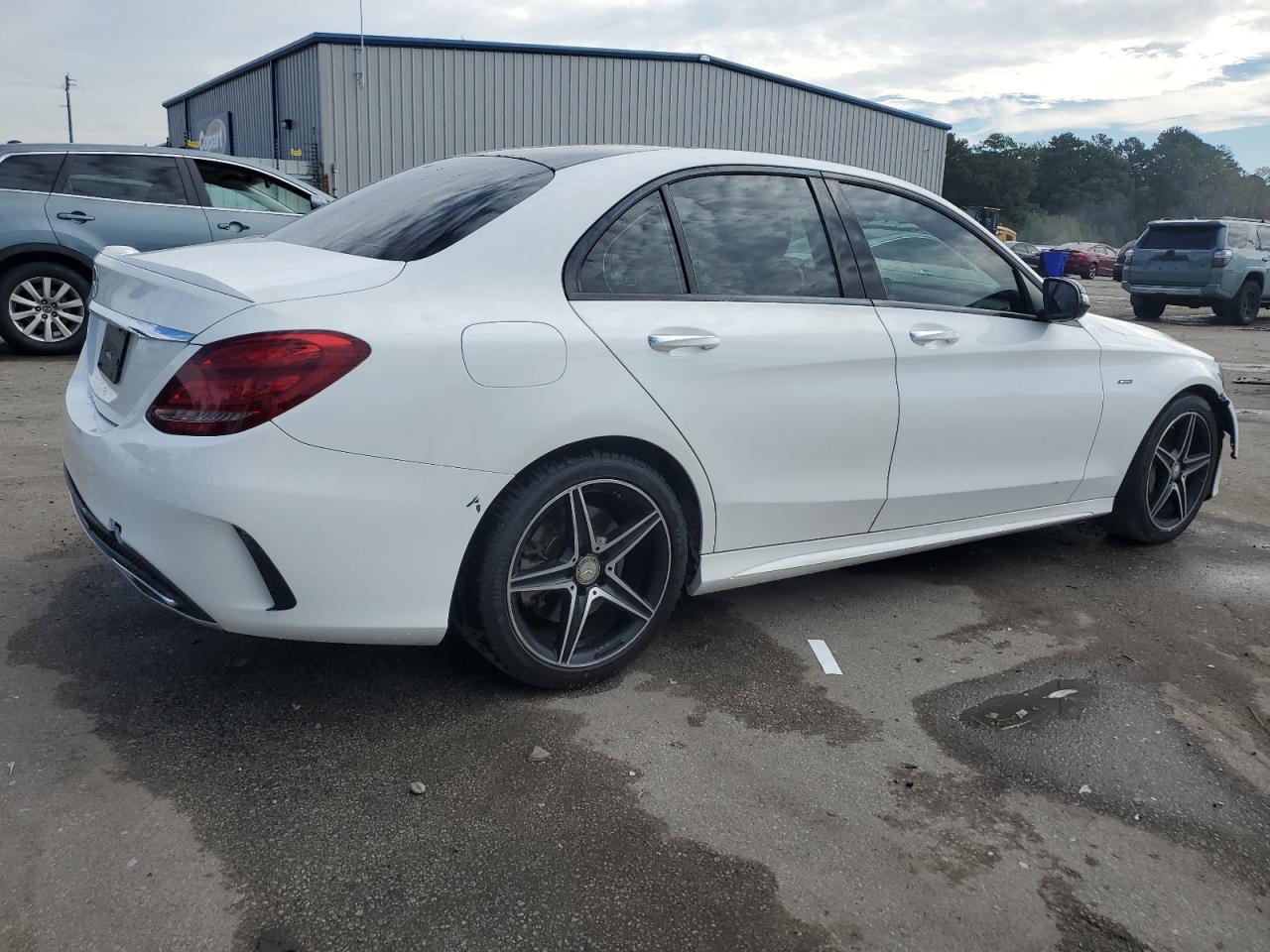 2016 MERCEDES-BENZ C-CLASS