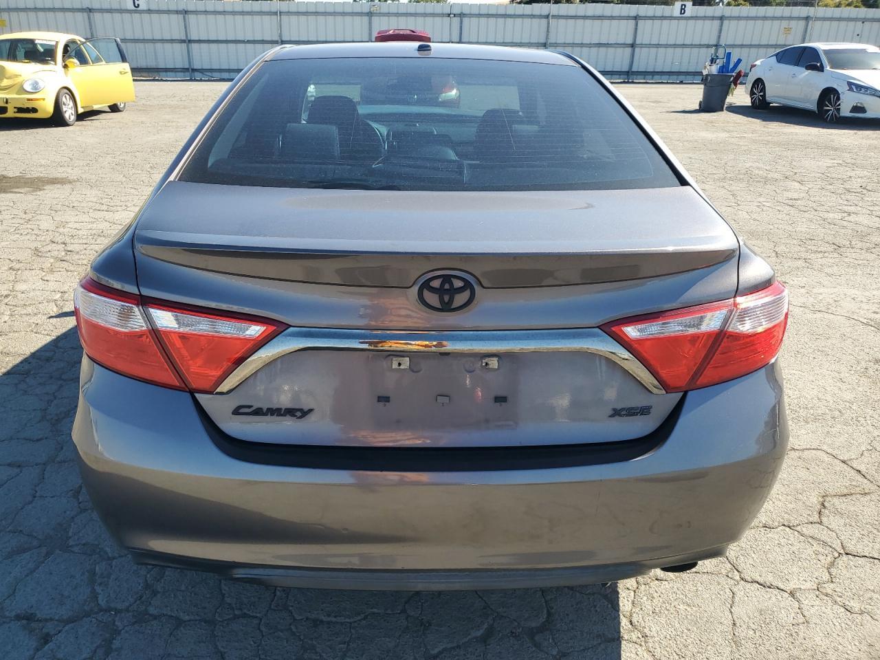 2016 TOYOTA CAMRY